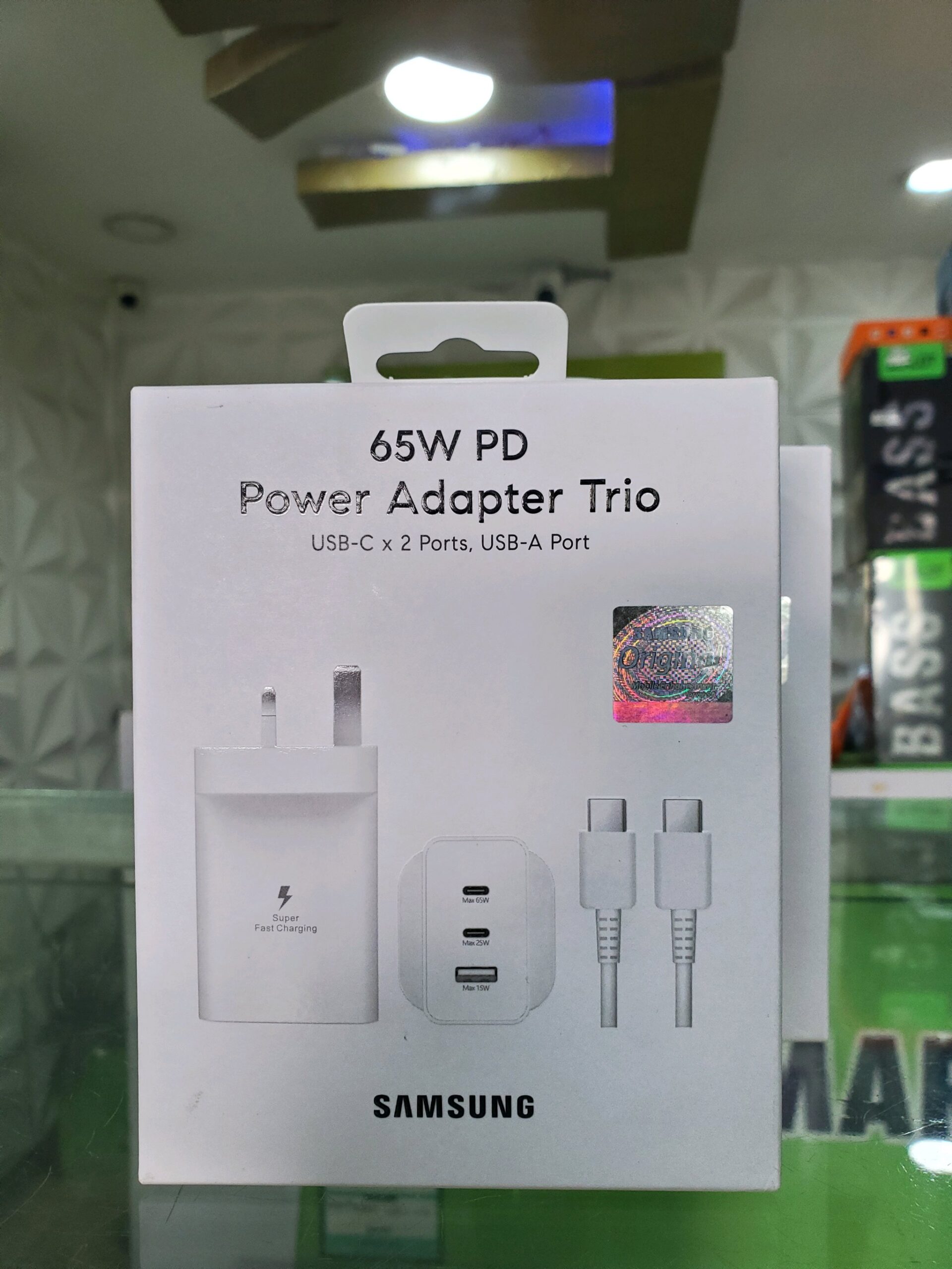 Samsung Power Adapter Trio 65W 2 Samsung Power Adapter Trio 65W - Image 2