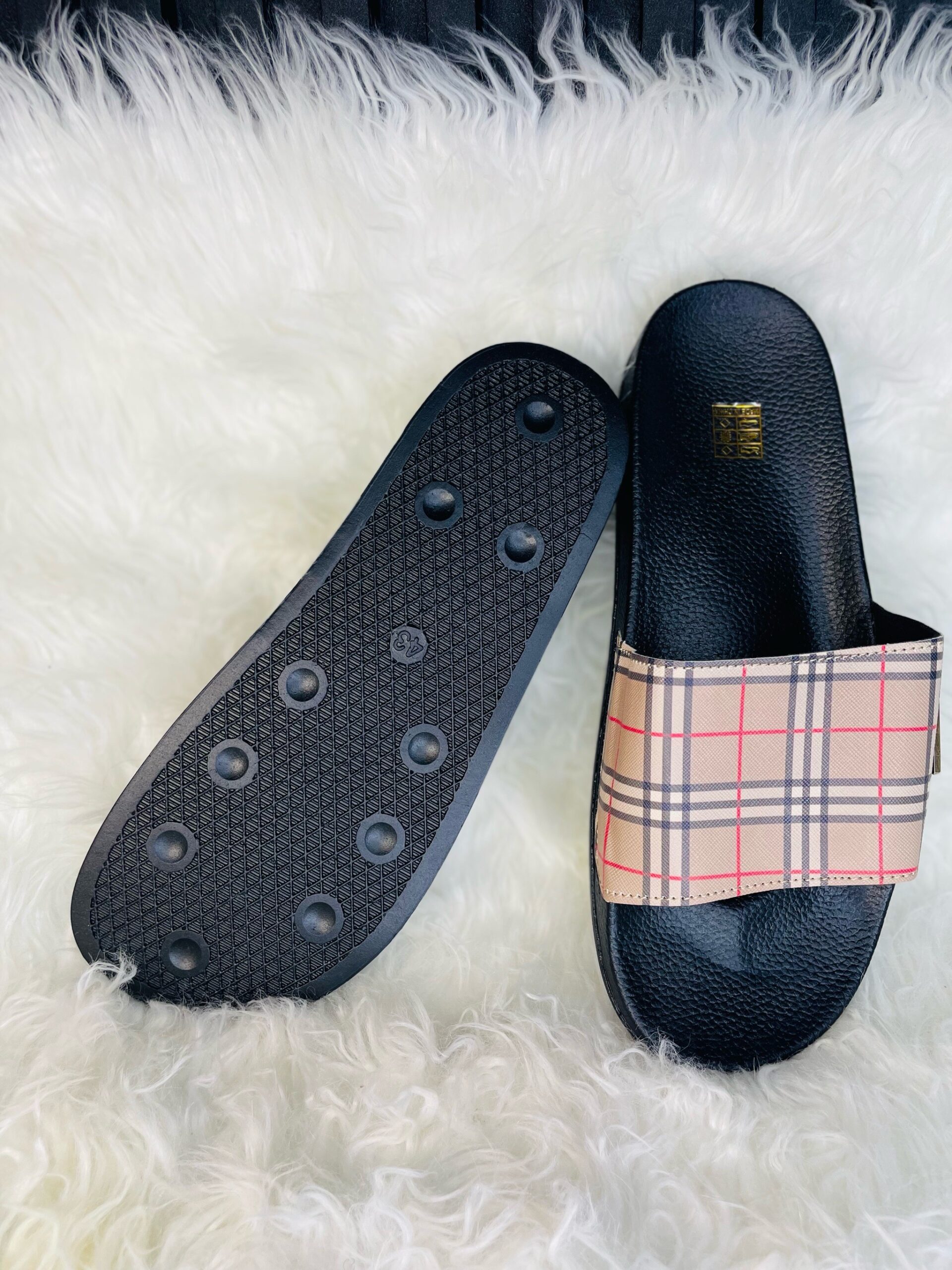 Gucci Pan Slippers 2 Gucci Pan Slippers - Image 2