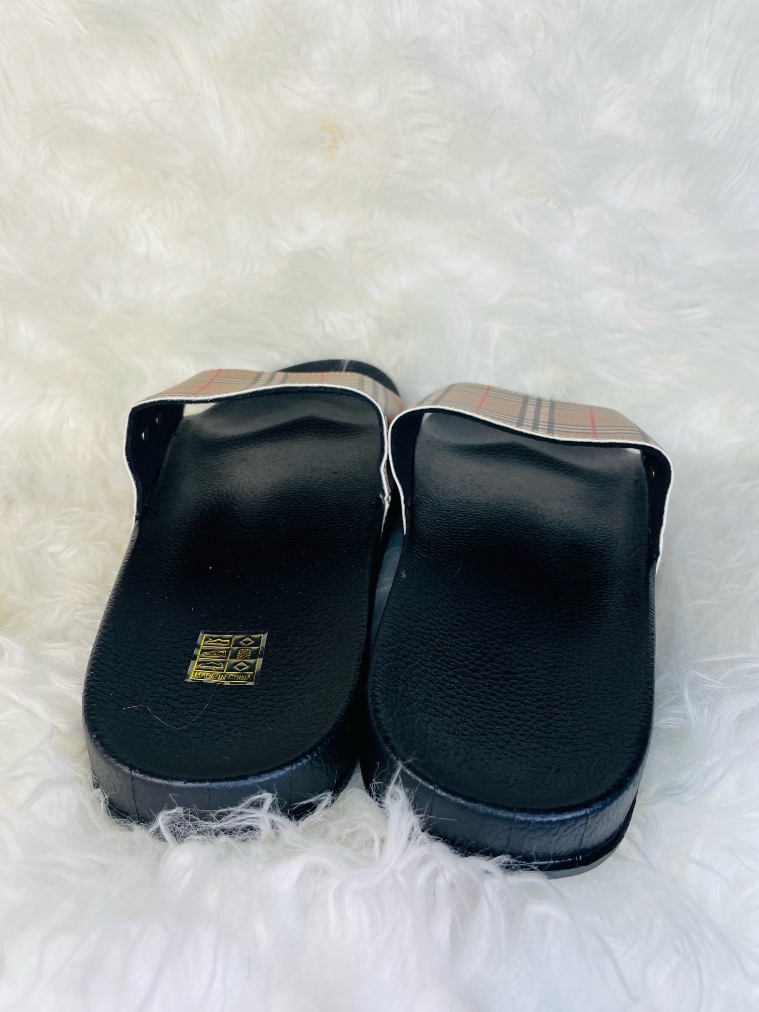 Gucci Pan Slippers 3 Gucci Pan Slippers - Image 3