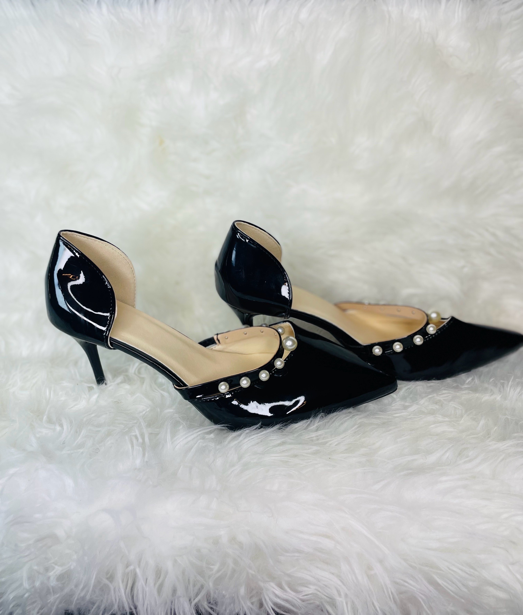 Black Elegant Bead Heel 2 Black Elegant Bead Heel - Image 2