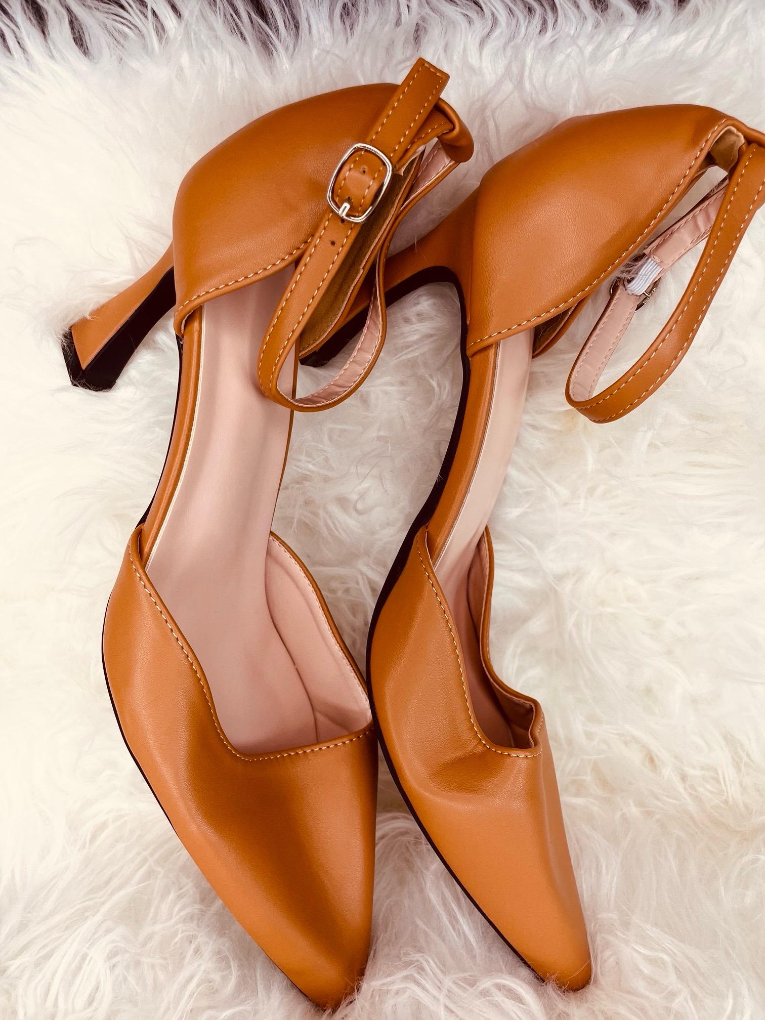 Tan Pointed Heel Shoe 1 Tan Pointed Heel Shoe