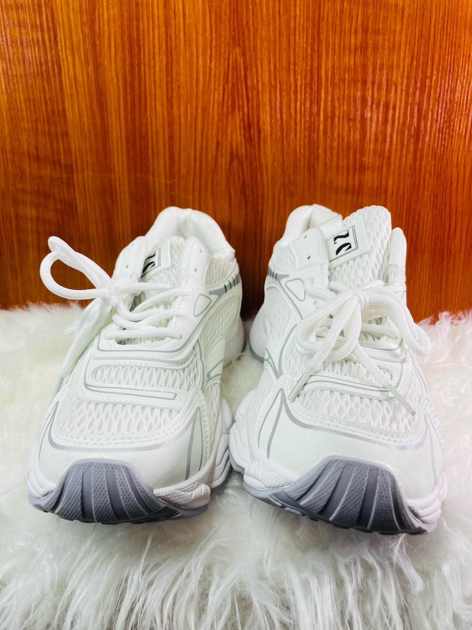 White Caual Sneakers 2 White Caual Sneakers - Image 2