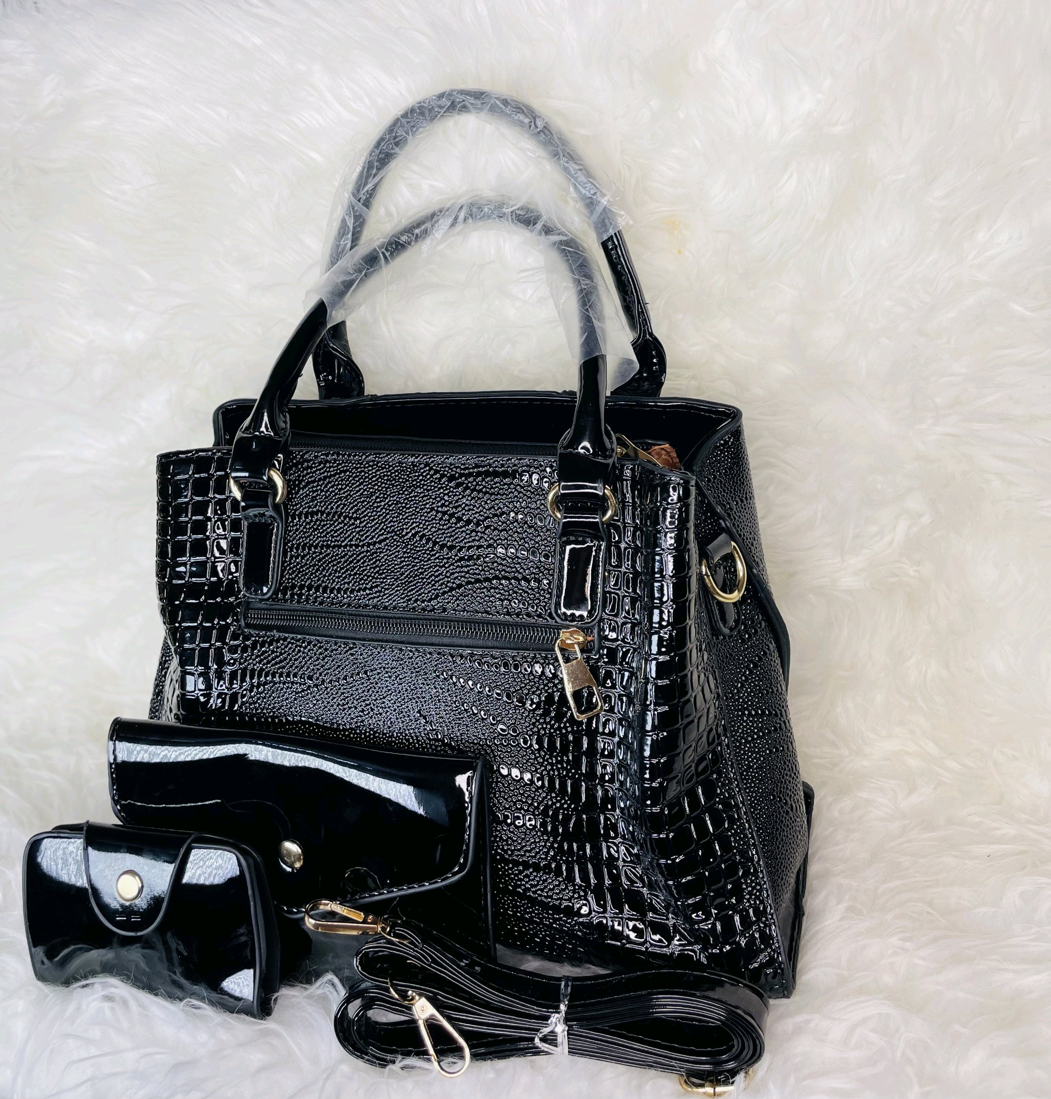 Elegant Black Handbag with Purse 2 Elegant Black Handbag with Purse - Image 2