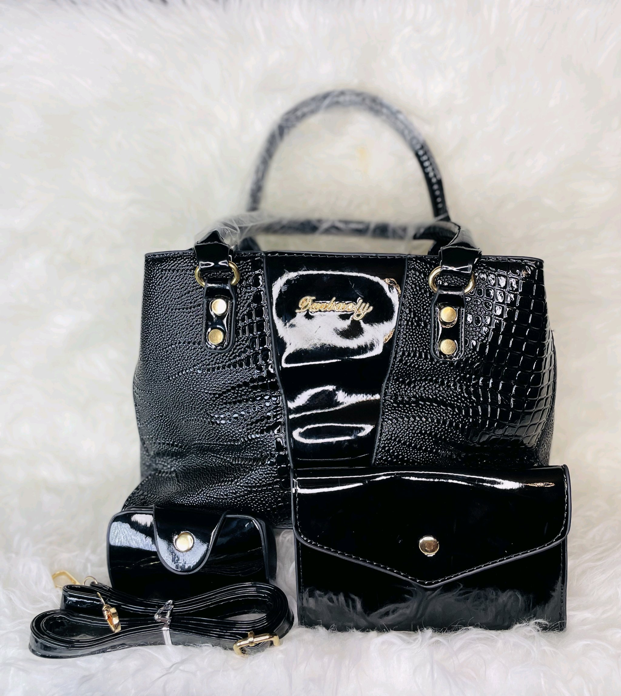 Elegant Black Handbag with Purse 4 Elegant Black Handbag with Purse - Image 4