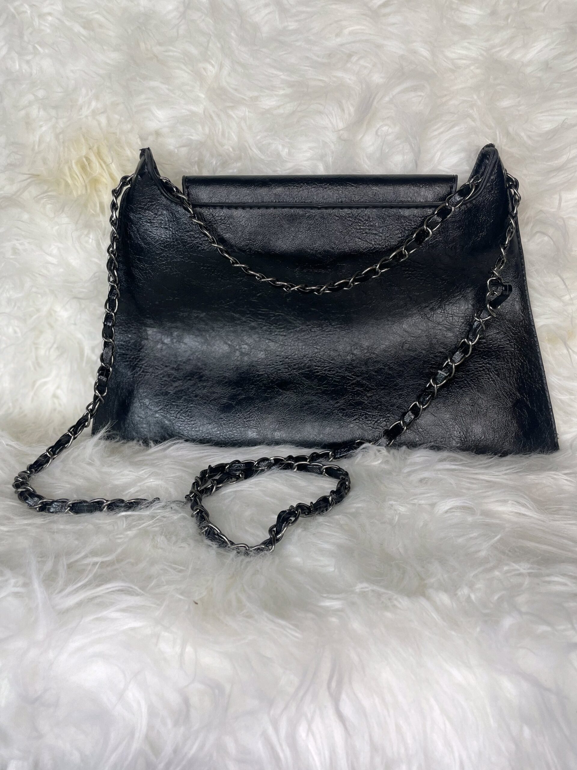 Black Chain Handbag 3 Black Chain Handbag - Image 3