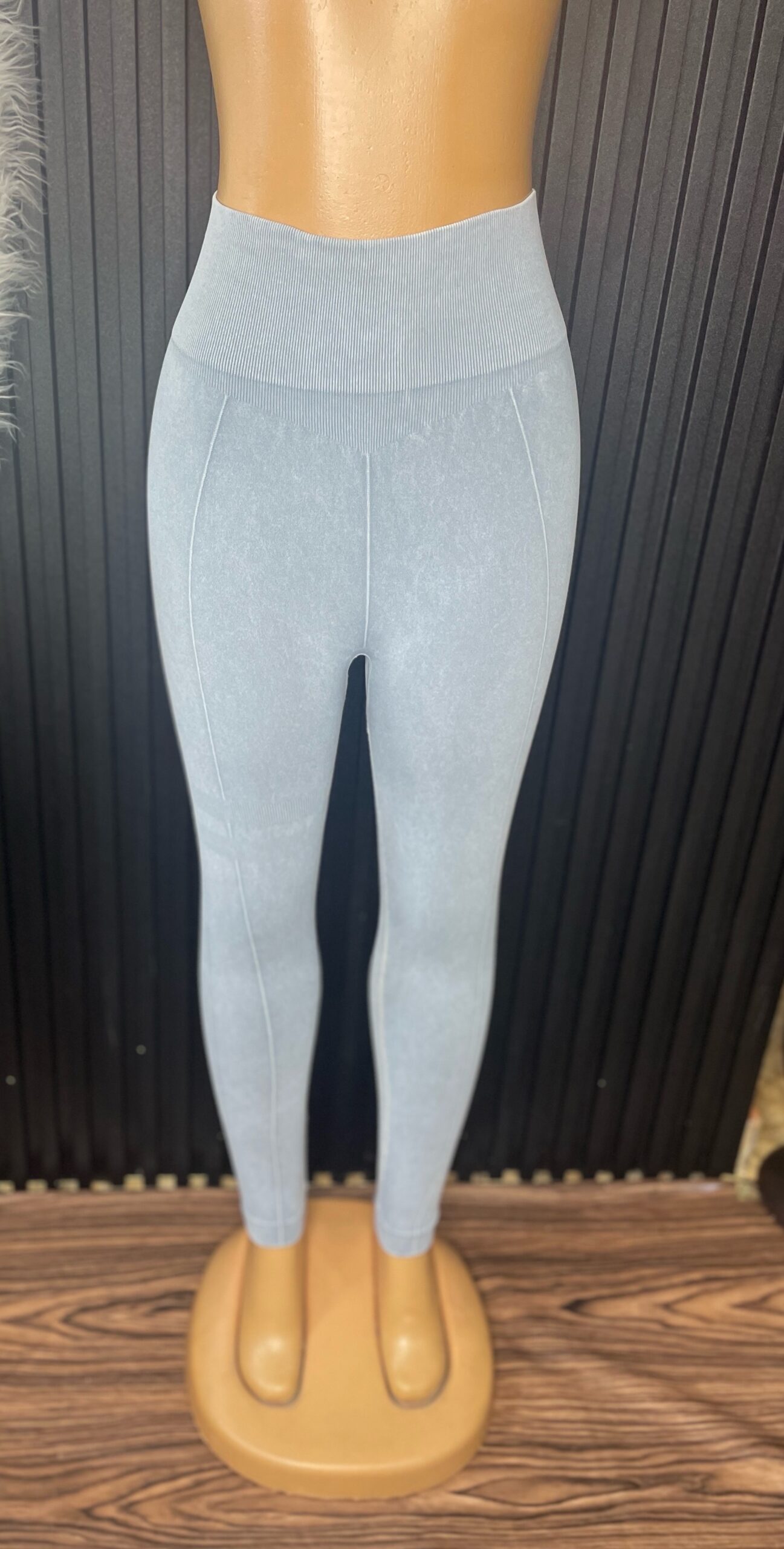 Stylish Seamless High-Waist Leggings 1 Stylish Seamless High-Waist Leggings