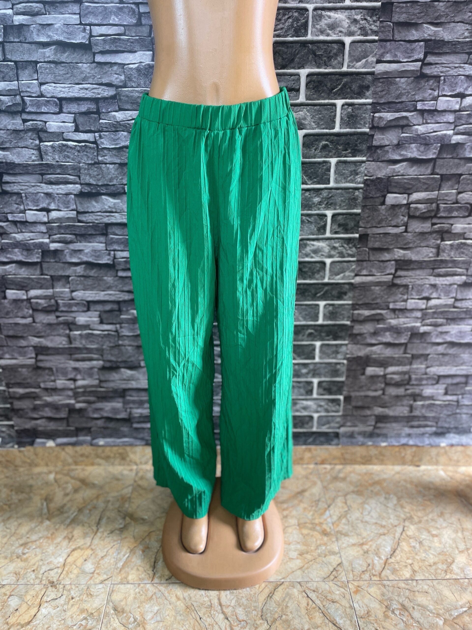 Green Crinkle Wide-Leg Trousers 4 Green Crinkle Wide-Leg Trousers - Image 4