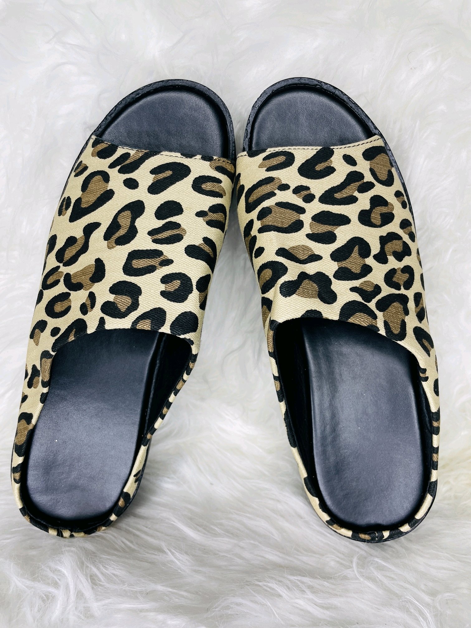 Leopard Lofa Slippers 2 Leopard Lofa Slippers - Image 2