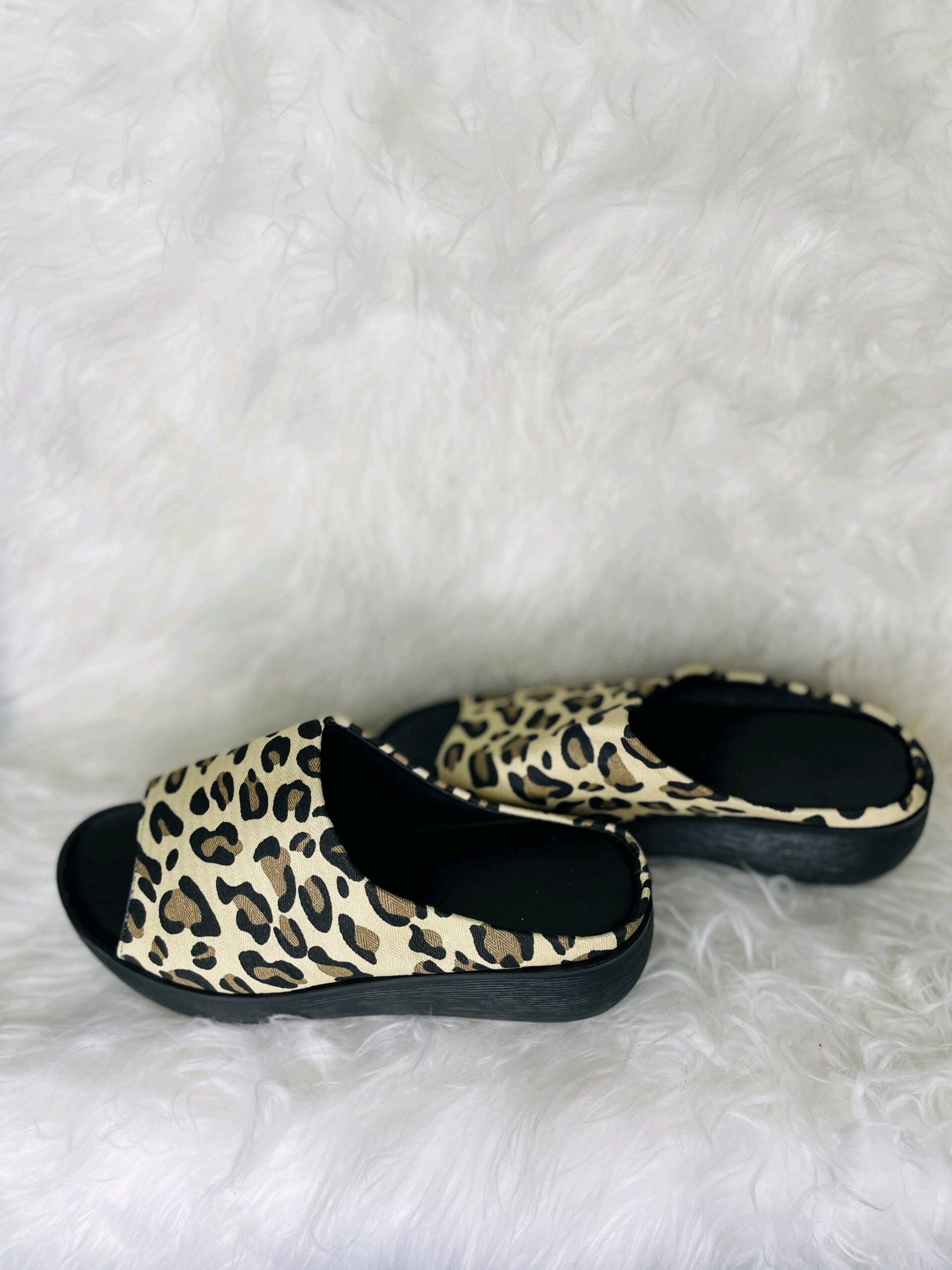 Leopard Lofa Slippers 3 Leopard Lofa Slippers - Image 3