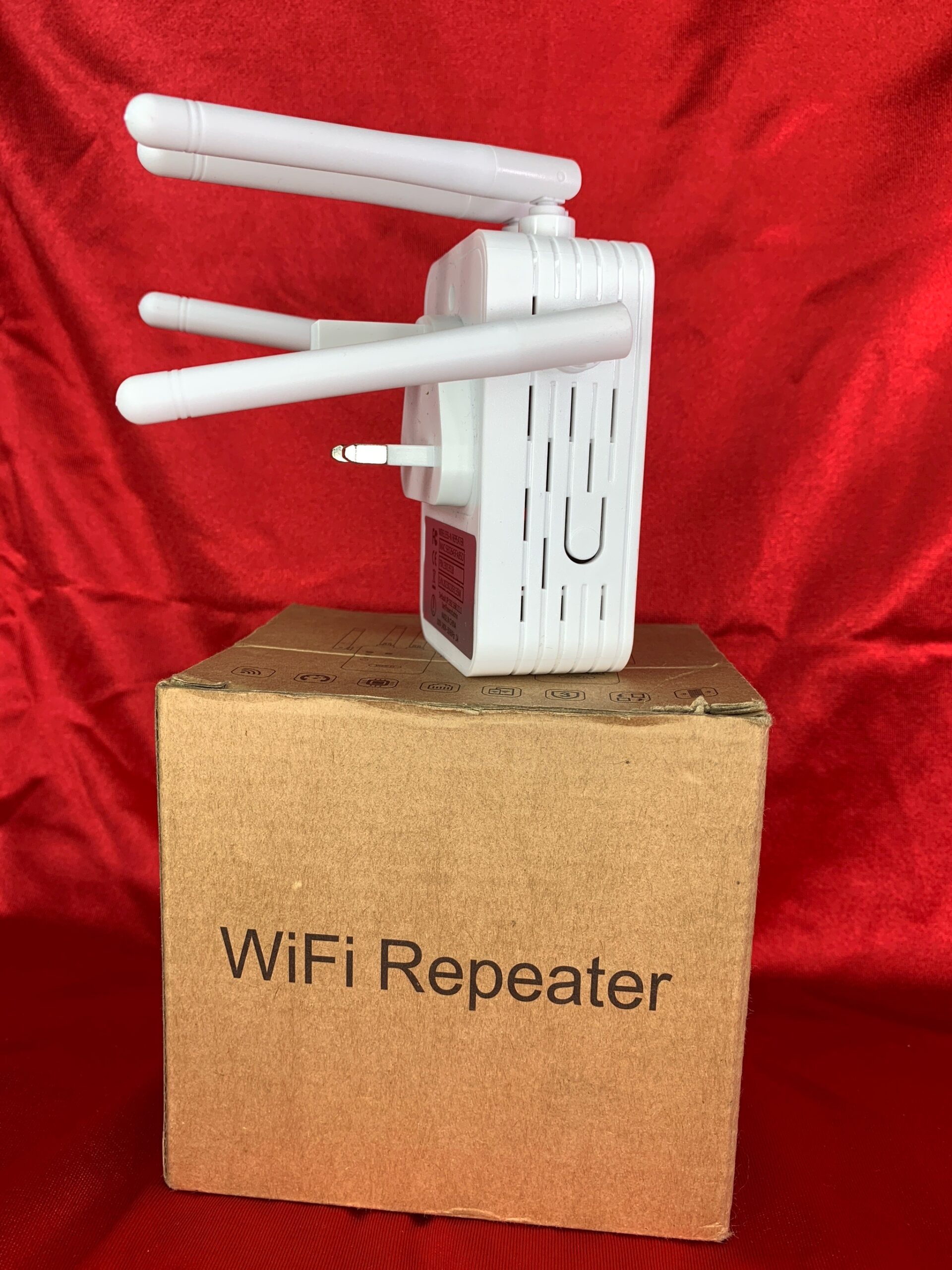 WiFi Repeater Signal Booster 3 WiFi Repeater Signal Booster - Image 3