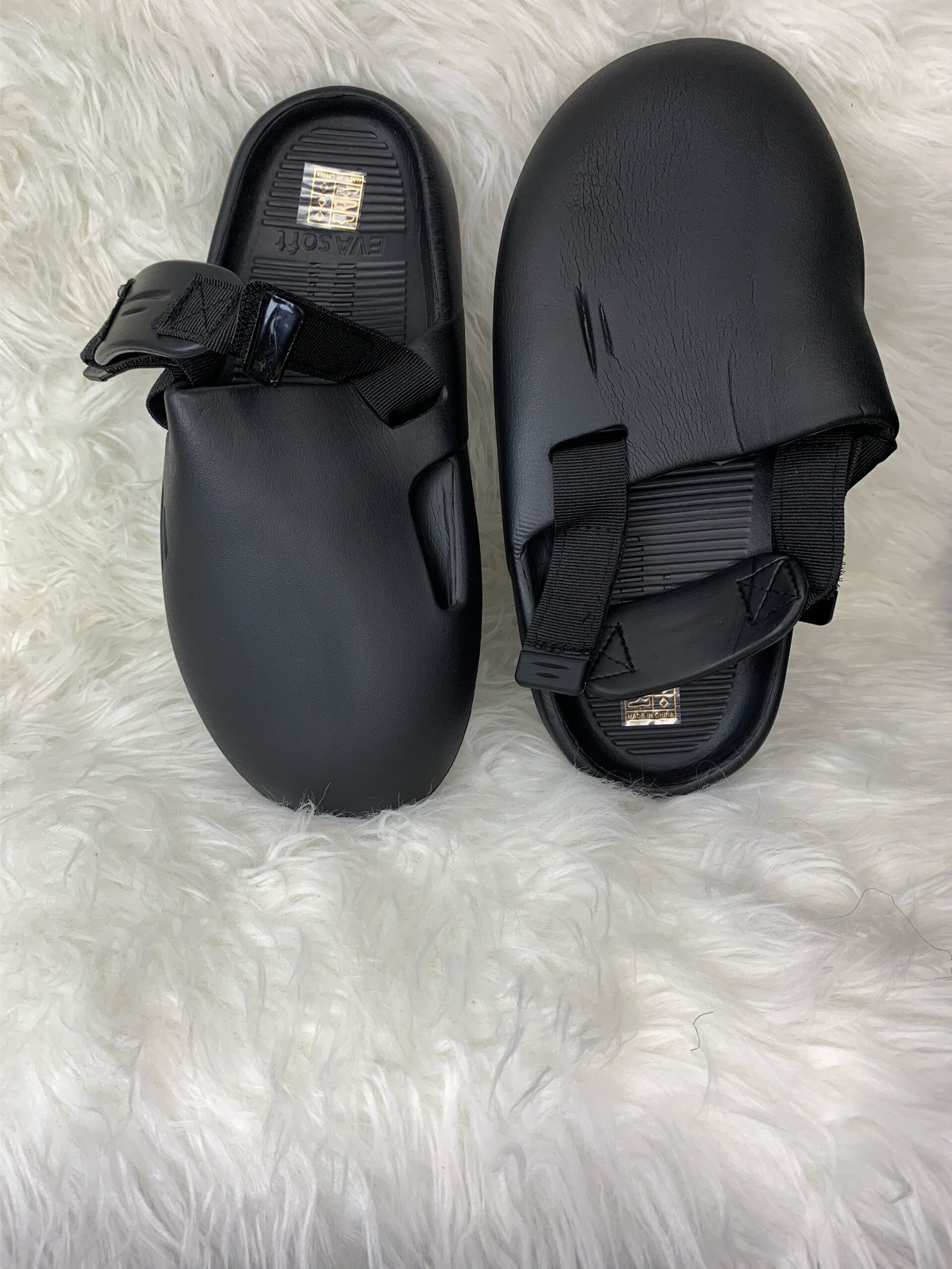 Black Closed Toe-Clogs 2 Black Closed Toe-Clogs - Image 2